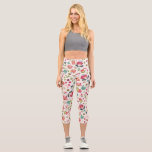 Niedliche Girl-Pink-Blume Capri Leggings<br><div class="desc">Mit diesem hübsch rosa Blumenmuster-Design werden Sie Ihre Trainings- oder Yoga-Routine austoben. Farbenfrohe und lebendige Art und Weise, niedlich auszusehen, während Sie trainieren im Zuhause, Studio oder Fitnessraum.</div>