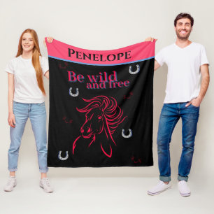 Niedliche Girls Be Wild und frei dekoratives Pferd Fleecedecke