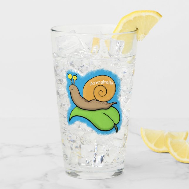 Niedliche, glückliche Schnecke auf einer Cartoon-I Glas (Rückseite Ice)