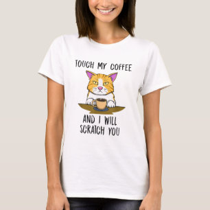 Niedliche graue Katze Annoyed Coffee Montag Arbeit T-Shirt