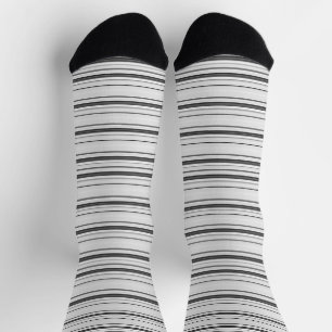 Niedliche, graue Streifen Socken