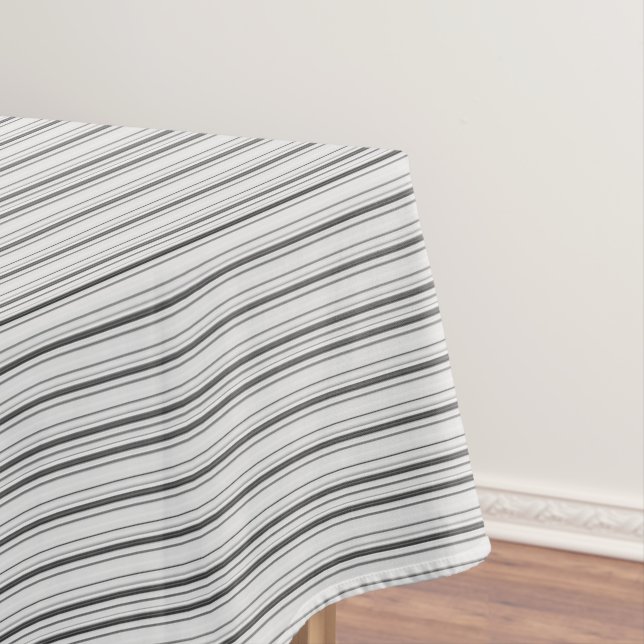 Niedliche, graue Streifen Tischdecke (Beispiel)