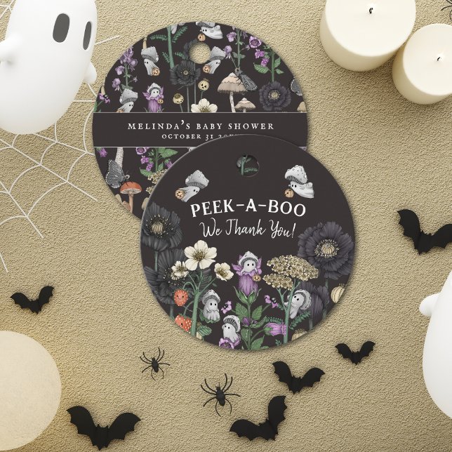 Niedliche Halloween-Flüchtige Blick-a-Boo-Kinderdu Geschenkanhänger (Cute Halloween baby shower favor tags with mushroom ghosts and flowers. )