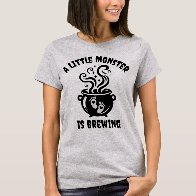 Niedliche Halloween-Schwangerschaft Ankündigung T- T-Shirt (Vorderseite)