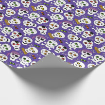 Niedliche Halloween-Skulls auf Lila