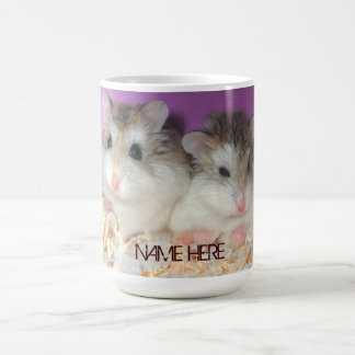 Niedliche Hamster in der Liebe-Tasse mit Kaffeetasse