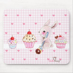 Niedliche Häschen- und kawaiikleine kuchen Mousepad