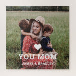 Niedliche HERZEN LIEBE SIE MAMA Muttertagsjubiläum Puzzle<br><div class="desc">Niedlich Heart Liebe You Mama Mother's Day Foto Puzzle zeigt Ihr Lieblings-Foto mit dem Text "(Liebe Herz) Sie Mama" in modernen weißen Skript mit Ihren Namen unten. Personalisieren Sie diese,  indem Sie den Text in dem dafür vorgesehenen Textfeld bearbeiten und ein eigenes Bild hinzufügen. Entworfen von ©Evco Studio www.zazzle.com/store/evcostudio</div>