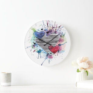 Niedliche Herzen und Waschen in Aquarellen Große Wanduhr