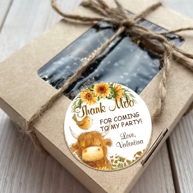 Niedliche Hochlandkuh Print Bird Sonnenblumen dank Runder Aufkleber (Von Creator hochgeladen)