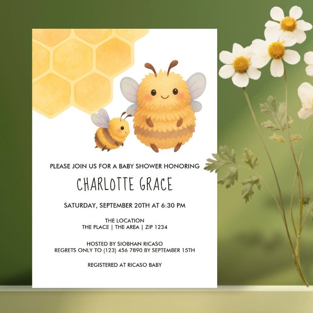 Niedliche Hummelmaschine Personalisiert Babydusche Einladung (Cute Gender Reveal What Will Baby Bee Baby Shower Invitation by Ricaso. Mom & Baby fluffy bumble bee)
