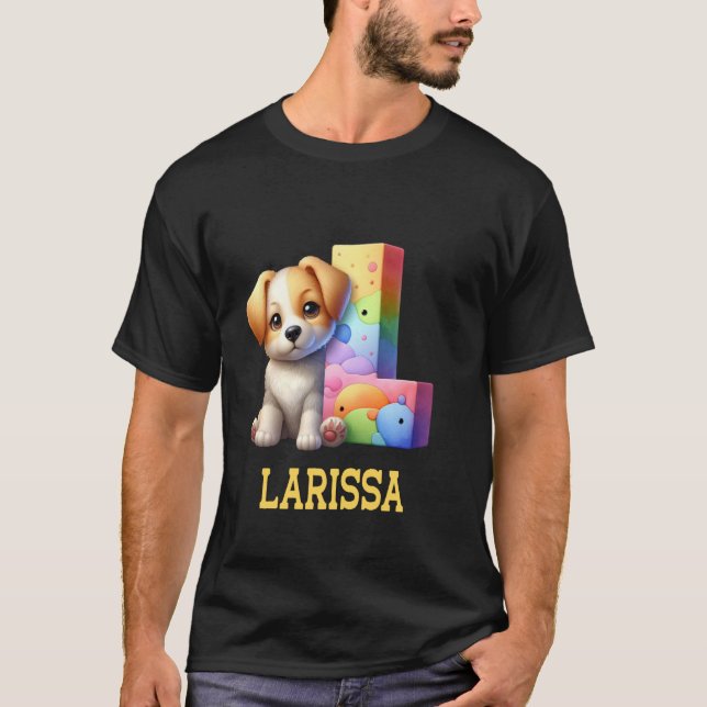 Niedliche Hunde Letter Larissa Name Rainbow Dog T-Shirt (Vorderseite)