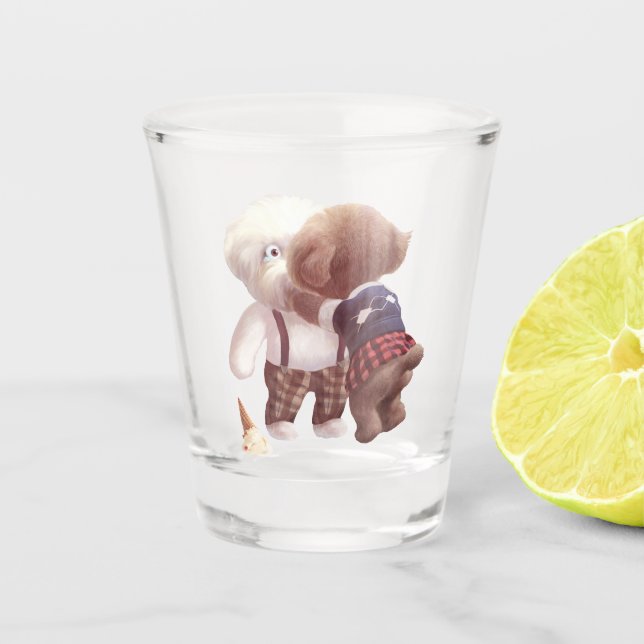 Niedliche Hunde umarmt Schnapsglas (Vorderseite)