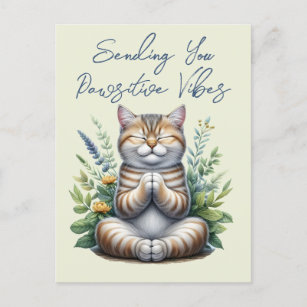 Niedliche Katze, die positive Empfindungen sendet Postkarte