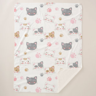 Niedliche Katze hat ein lächelndes Katzen-Muster Sherpadecke