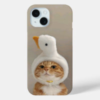 Niedliche Katze im Fall Duck Hat iPhone 15
