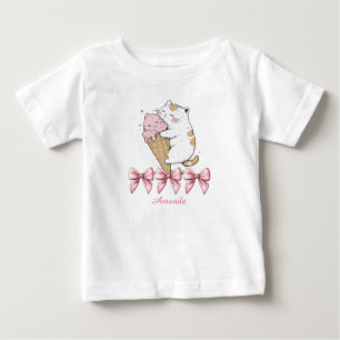 Niedliche Katze mit Eiscreme und Name T - Shirt