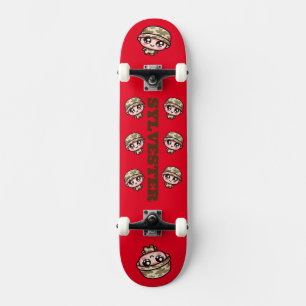 Niedliche Kawaii Army Camouflage Monogram auf Red Skateboard