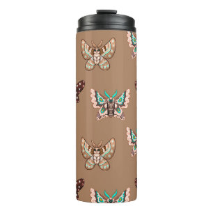Niedliche Kawaii Chibi Moths on Coffee Tan Thermosbecher