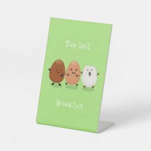 Niedliche Kawaii-Eier — lustige Cartoon-Illustrati Sockelschild