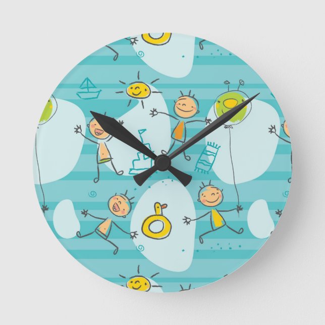 Niedliche Kinder, die auf dem Strandmuster spielen Runde Wanduhr (Vorderseite)