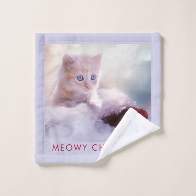 Niedliche Kittenruhe auf einer Weihnachtsmannmütze Badhandtuch Set (Waschlappen)