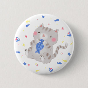 Niedliche Kitty mit Fisch im Sommer Illustration Button