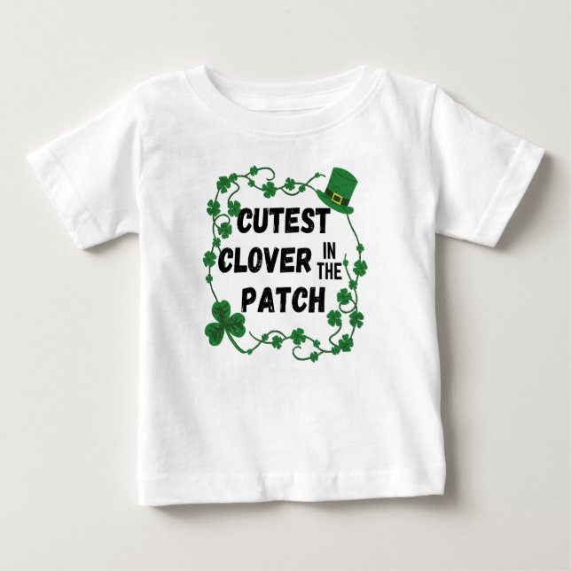 Niedliche Klee am Pflaster St. Patrick's Day Baby T-shirt (Vorderseite)