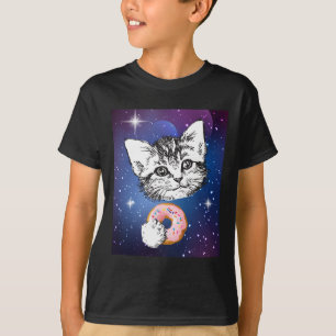 Niedliche kleine Katze, die im Weltraum einen Donu T-Shirt