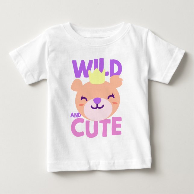 Niedliche kleine rosa Lioness wild und Niedlich Baby T-shirt (Vorderseite)
