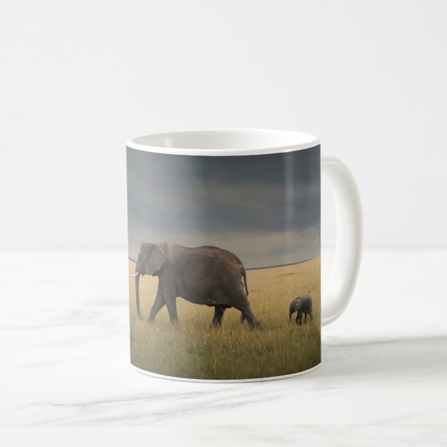 Niedliche Kleintiere | Afrikanische Elefantenfamil Kaffeetasse (VorderseiteRechts)