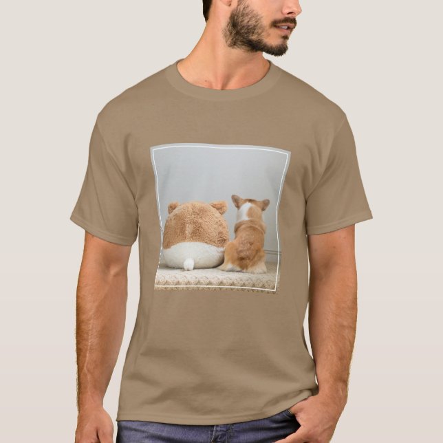 Niedliche Kleintiere | Corgi & Plush Puppy T-Shirt (Vorderseite)