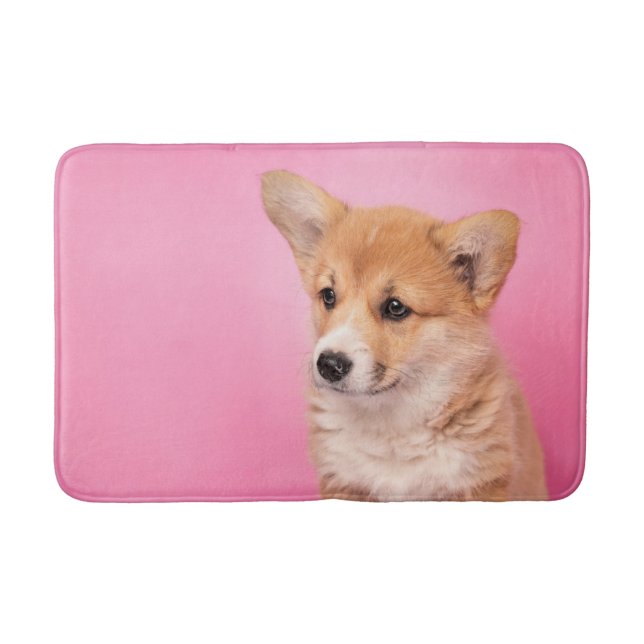 Niedliche Kleintiere | Corgi Puppy in Pink Badematte (Vorderseite)