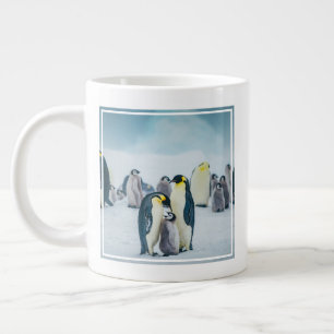 Niedliche Kleintiere   Fütternd Baby Pinguin Jumbo-Tasse