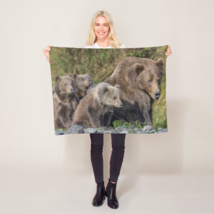 Niedliche Kleintiere Kodiak Mama Bear & Cubs Fleecedecke