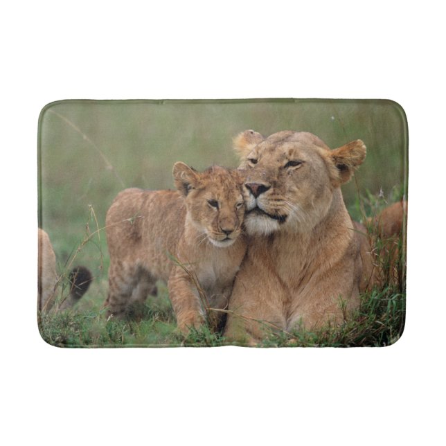 Niedliche Kleintiere | Lion Cub & Mother Badematte (Vorderseite)