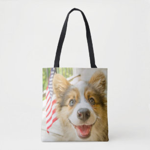 Niedliche Kleintiere Patriotic Corgi Puppy