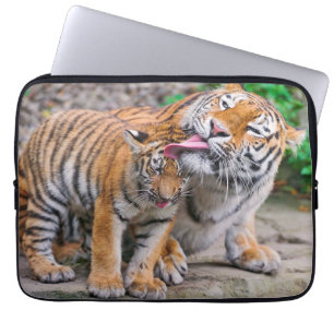 Niedliche Kleintiere Sibirische Tiger-Familie Laptopschutzhülle