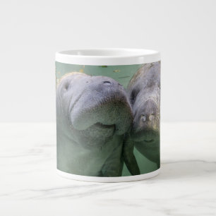 Niedliche Kleintiere   Zwei Manatees Jumbo-Tasse