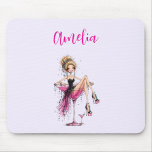 Niedliche, kokette Dame in einem Martini-Glas Mousepad