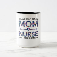 Niedliche Krankenschwester-Mama habe ich die zwei