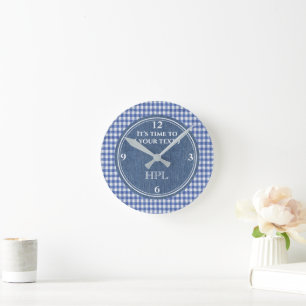 Niedliche kundenspezifische 8-in Blue & White Kari Runde Wanduhr
