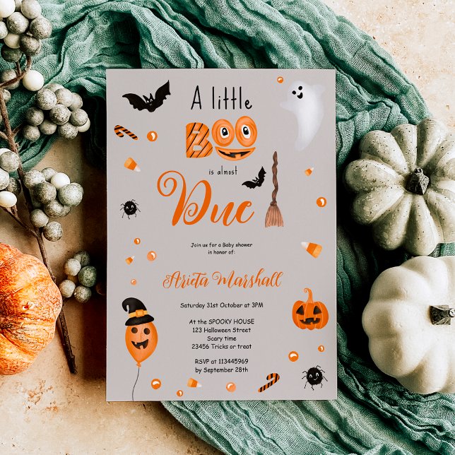 Niedliche Kürbisdusche Boo Halloween Kinderdusche  Einladung (Cute pumpkin Boo Halloween baby shower gray Invitation)