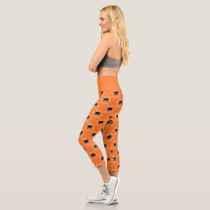 Niedliche Kürbisfarben Muster Spinnennetze Hallow Capri Leggings