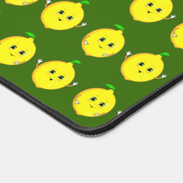 Niedliche Lemon Animes auf der Green Desk Mat Schreibtischunterlage (Ecke)