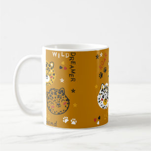 Niedliche Leopard Katze Gesicht Zeichnend. Little Kaffeetasse
