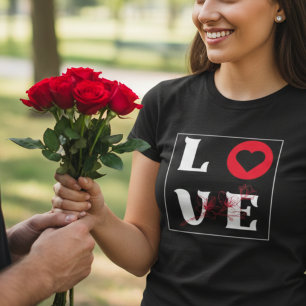 niedliche Liebe rotes Herz und Blume T-Shirt