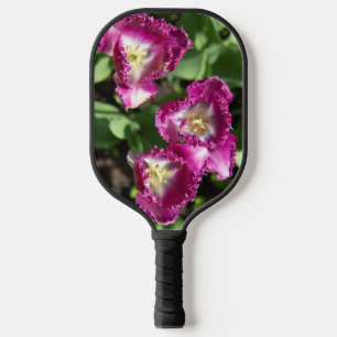 Niedliche lila Tulpen im Garten Pickleball Schläger