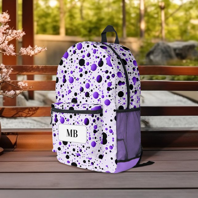 Niedliche Lila und schwarze Polka-Dot-Monogramm Bedruckter Rucksack (Von Creator hochgeladen)