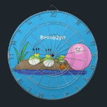 Niedliche lustige Froschbläschen-Cartoon-Abbildung Dartscheibe<br><div class="desc">Dieses lustige Design zeigt 3 niedliche grüne Frösche mit einem blühenden Bubblegum. Alles im fröhlichen Stil des Cartoon gemacht! Spaß vom Teich!</div>